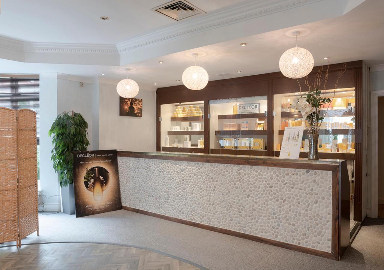 Hogs Back Hotel & Spa Nr Farnham Farnham  Bagian luar foto