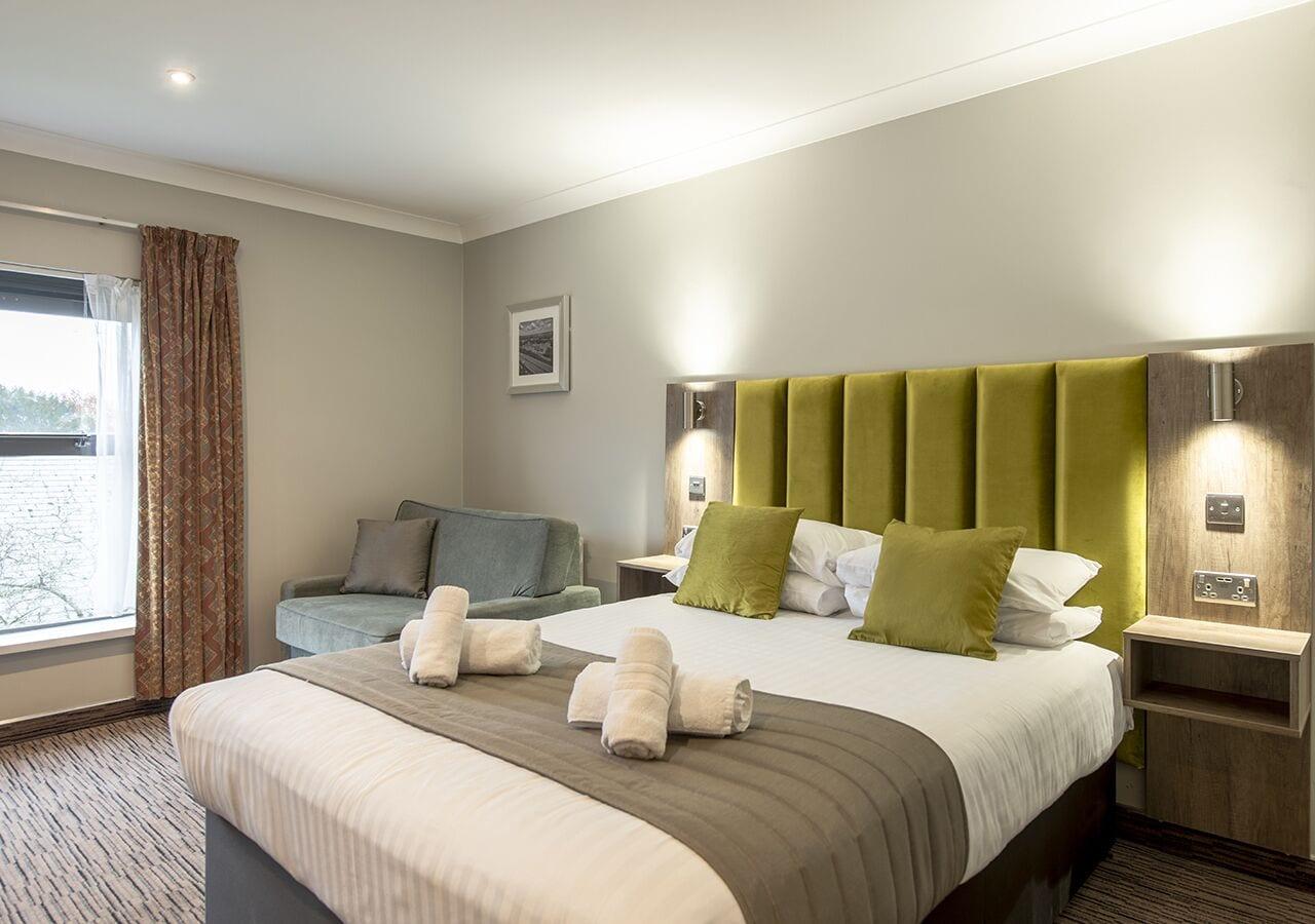 Hogs Back Hotel & Spa Nr Farnham Farnham  Bagian luar foto